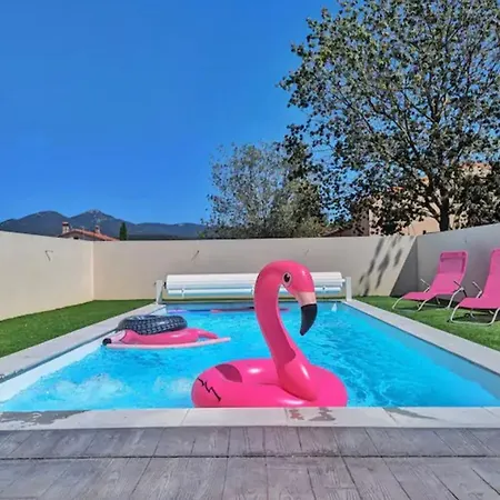 10 Pers, Piscine Privee, Proche Villa *